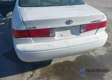 2000 Toyota Camry Le z USA, uszkodzony, nr VIN JT2BG22K4Y0530863
